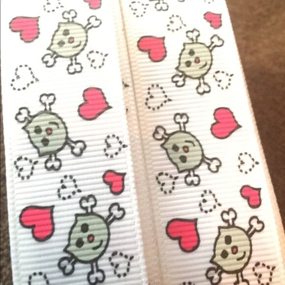 5/$20 grosgrain Ribbon 7/8” 5 yards skull kitties - Picture 1 of 3